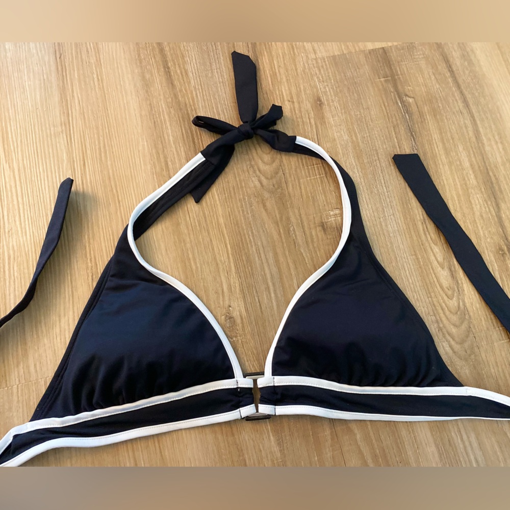 🤩🤩Vintage Jag Shabby Chic Black & White Contrast Halter Bikini Top